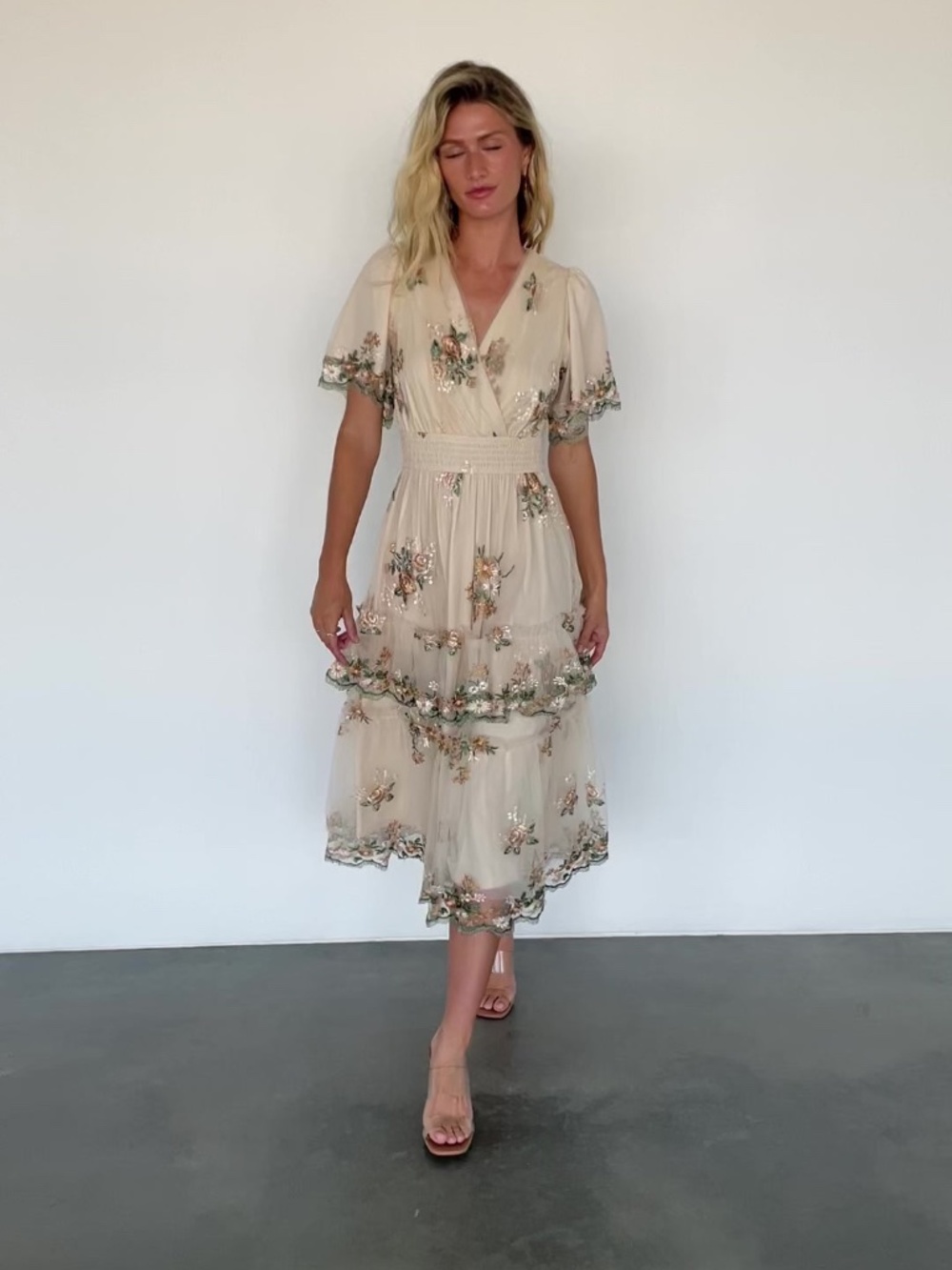 Baltic Born Cynthia Midi Dress | Cream Floral Size 1XL - Picture 2 of 7